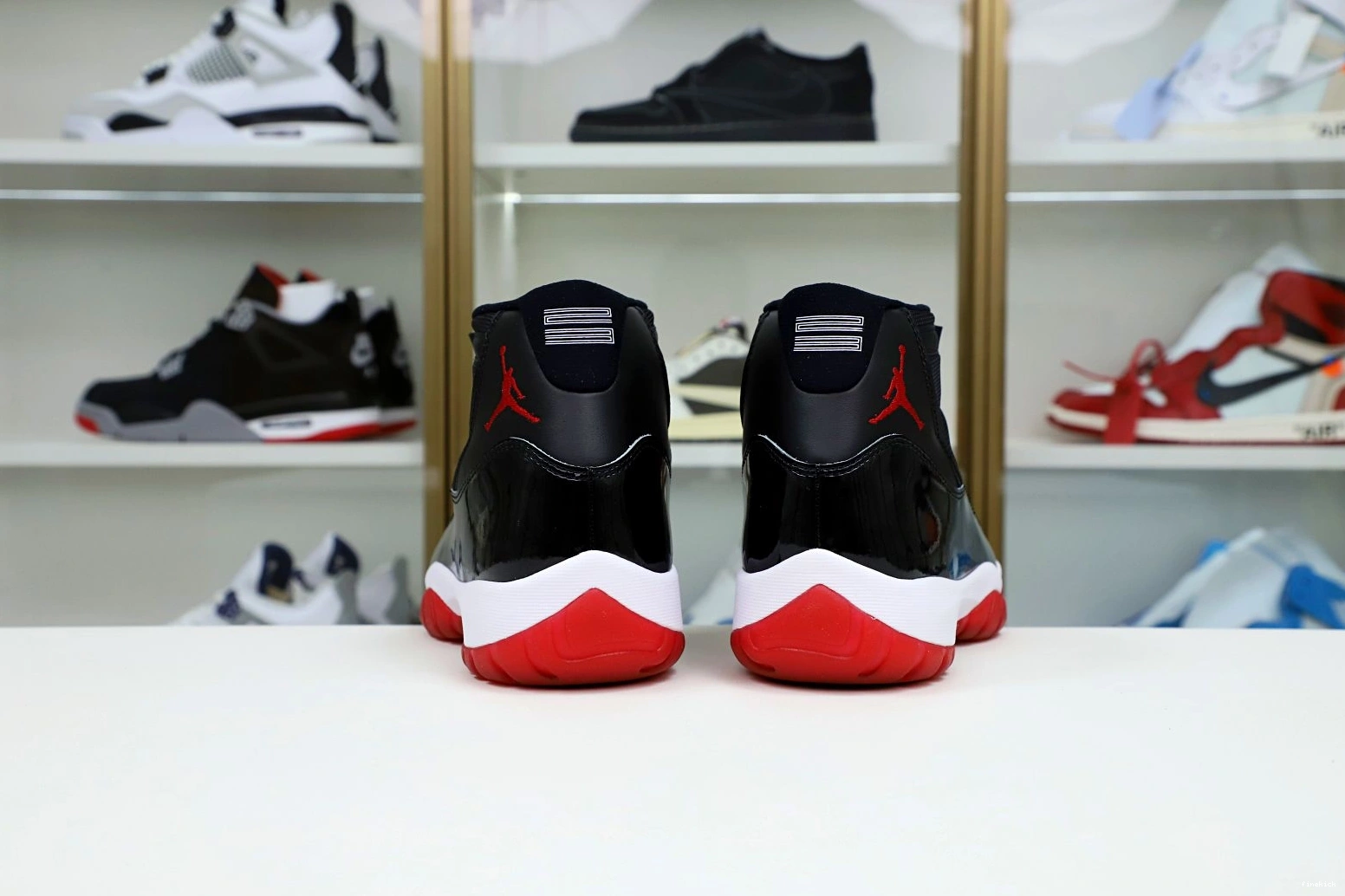 AIR 2019 'BRED' JORDAN RETRO 11 0120
